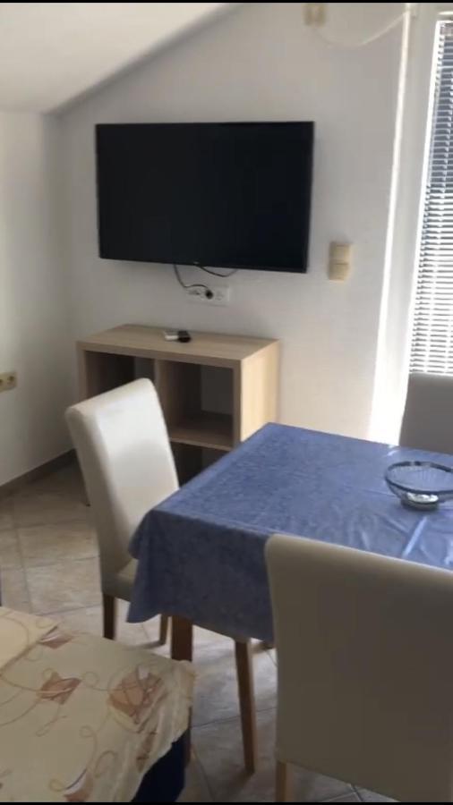 Miro Apartmani Ražanac エクステリア 写真