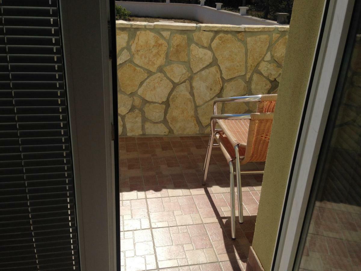 Miro Apartmani Ražanac エクステリア 写真