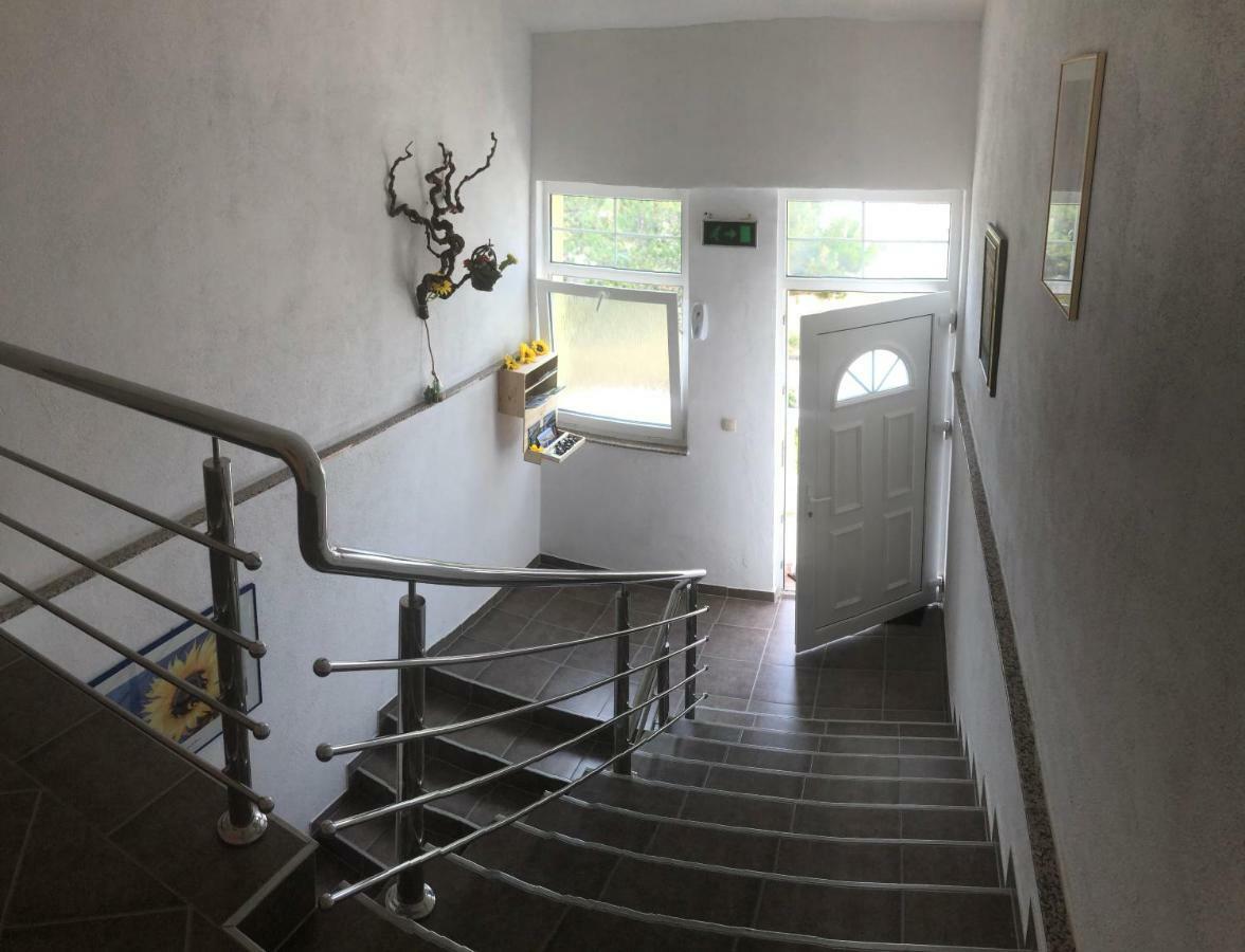 Miro Apartmani Ražanac エクステリア 写真