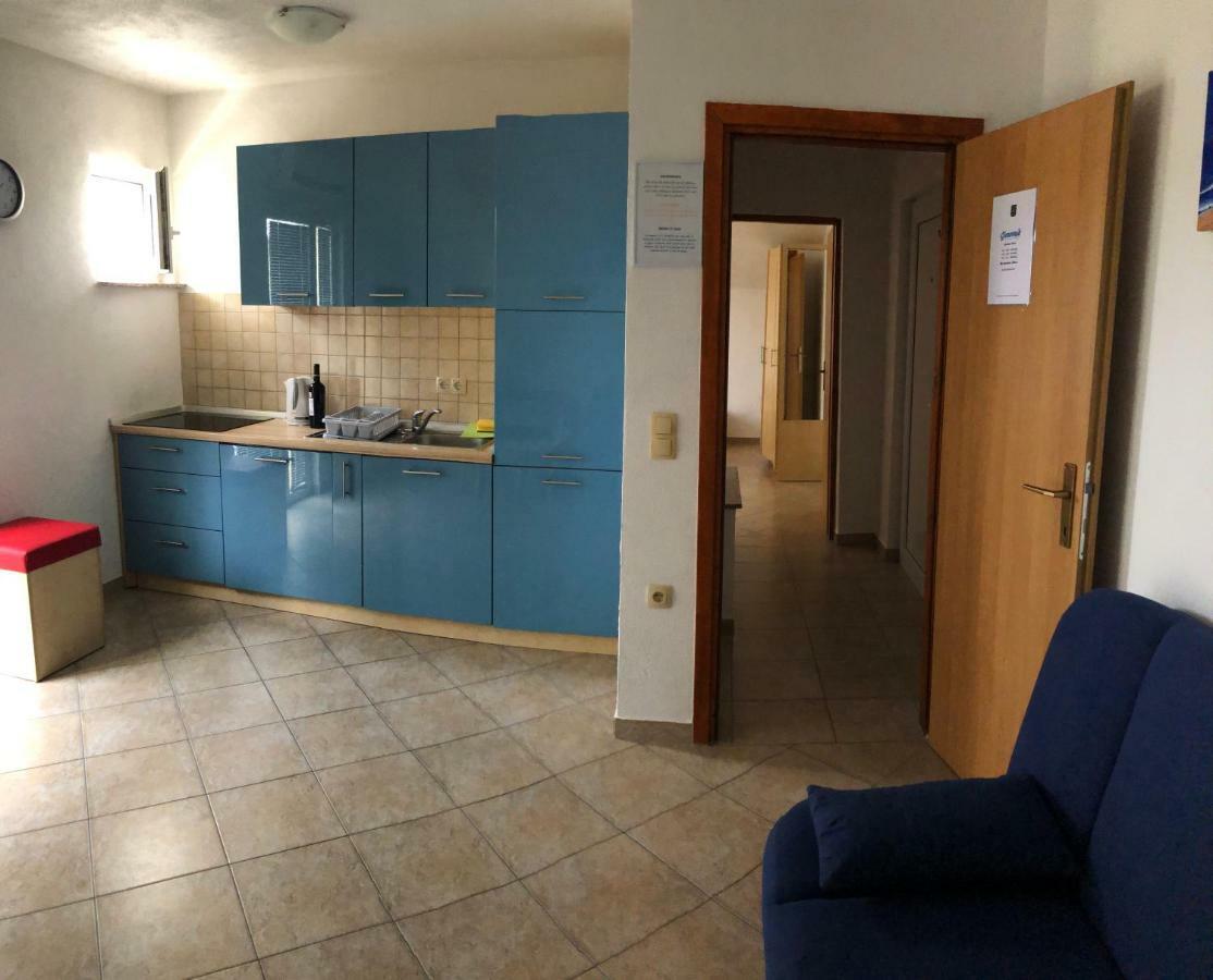 Miro Apartmani Ražanac エクステリア 写真